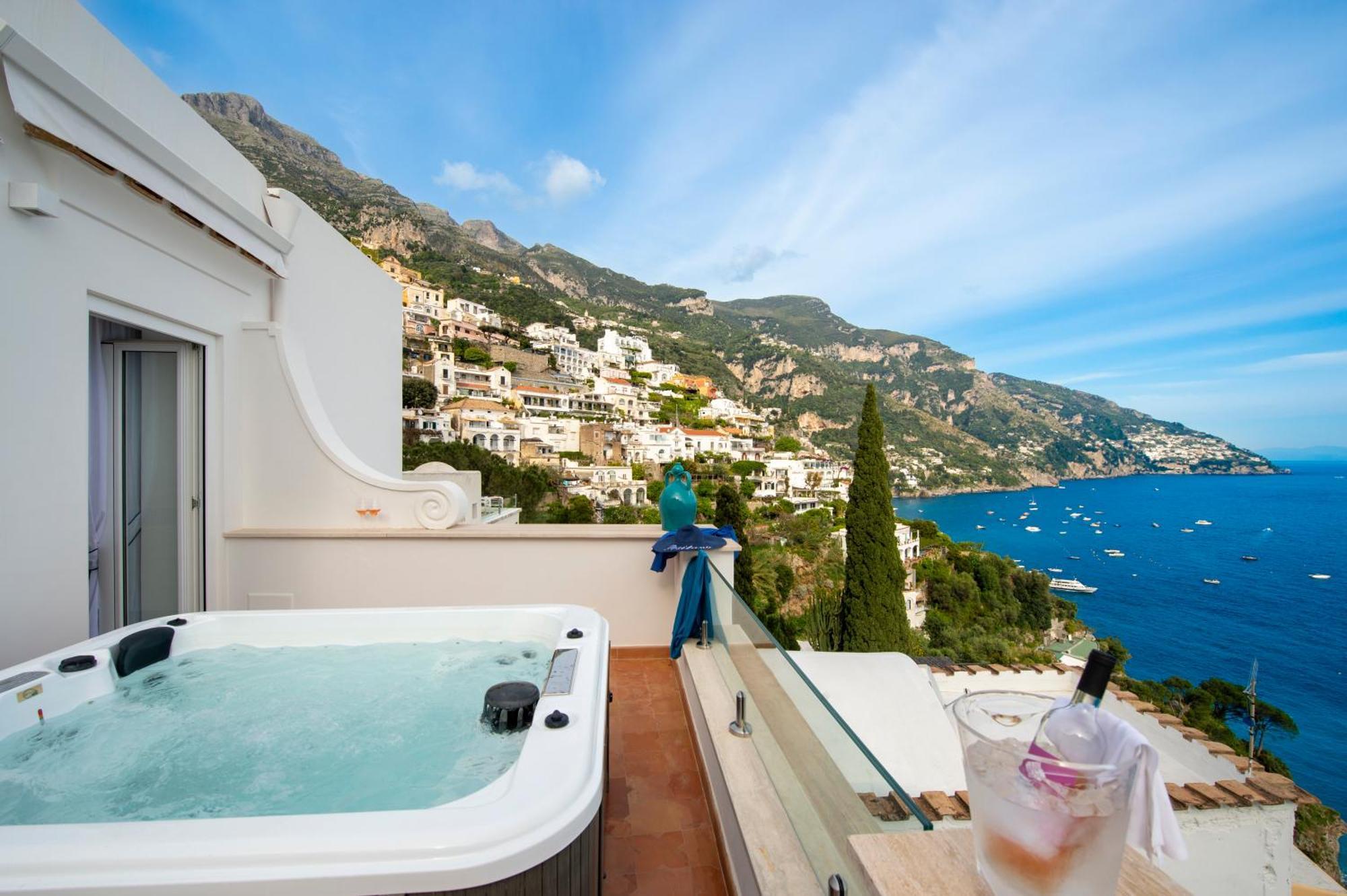 Villa Francesco Luxury Suites Positano Exterior foto